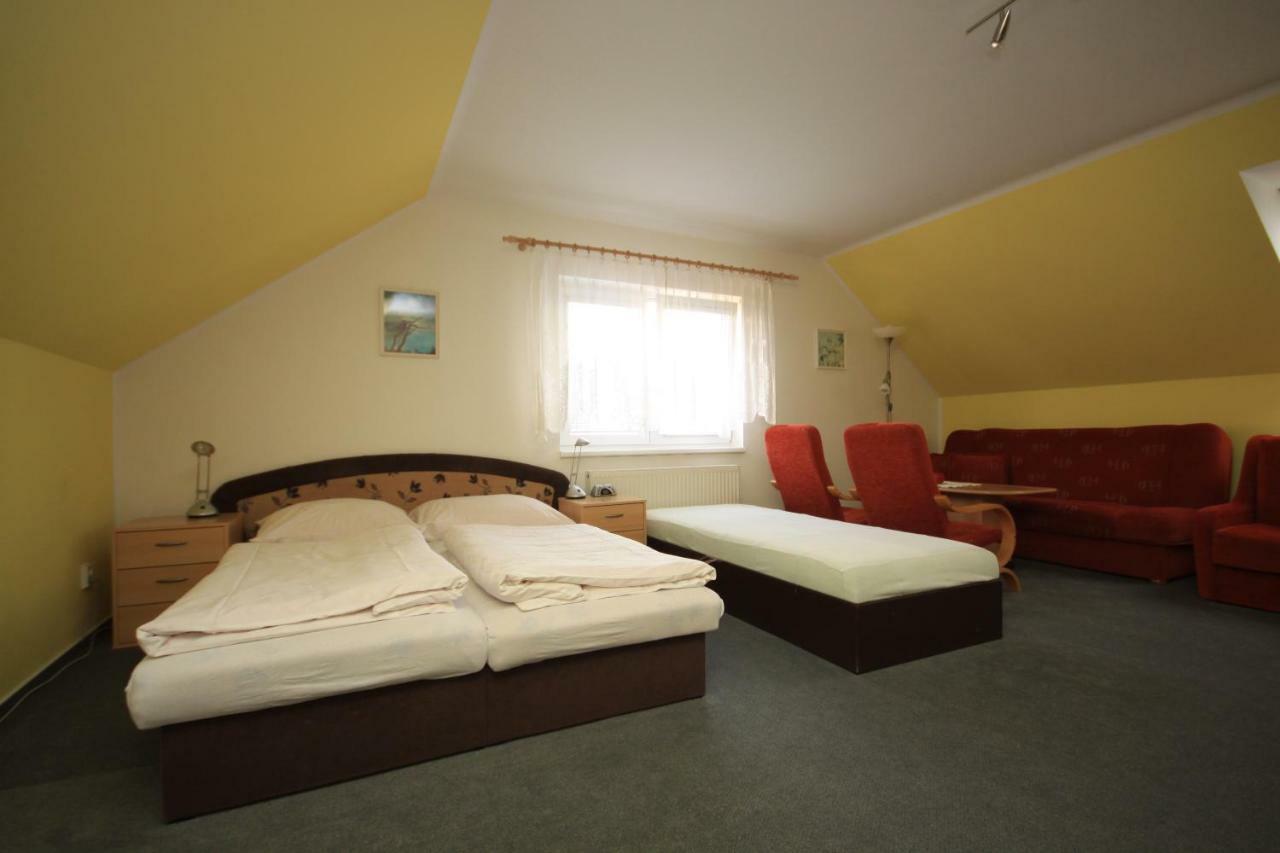 Apartman Pod Cernou Horou Rožnov pod Radhoštěm Eksteriør billede