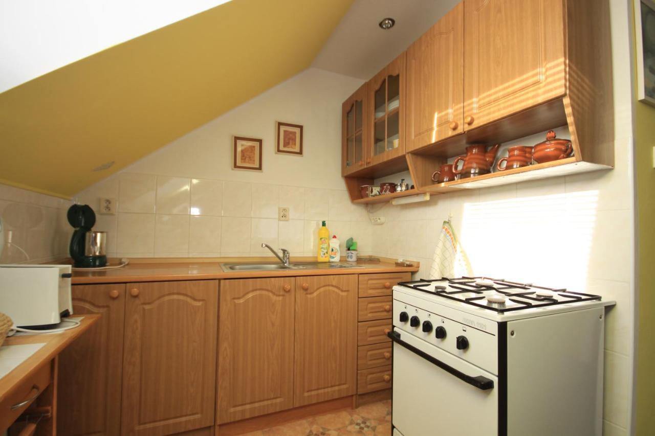 Apartman Pod Cernou Horou Rožnov pod Radhoštěm Eksteriør billede
